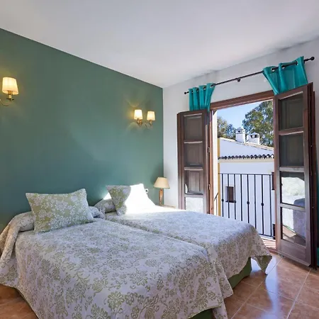 Large Townhouse Golden Mile * Marbella