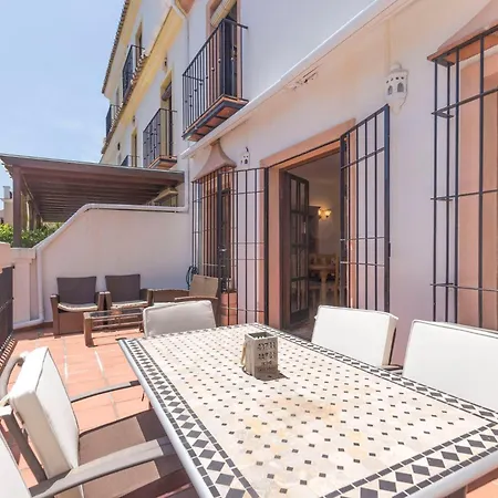 Large Townhouse Golden Mile * Marbella