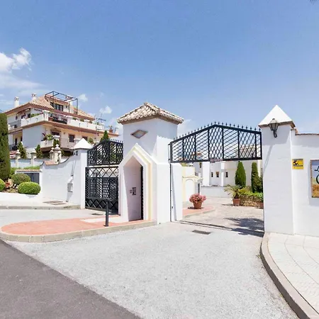 Holiday home Large Townhouse Golden Mile